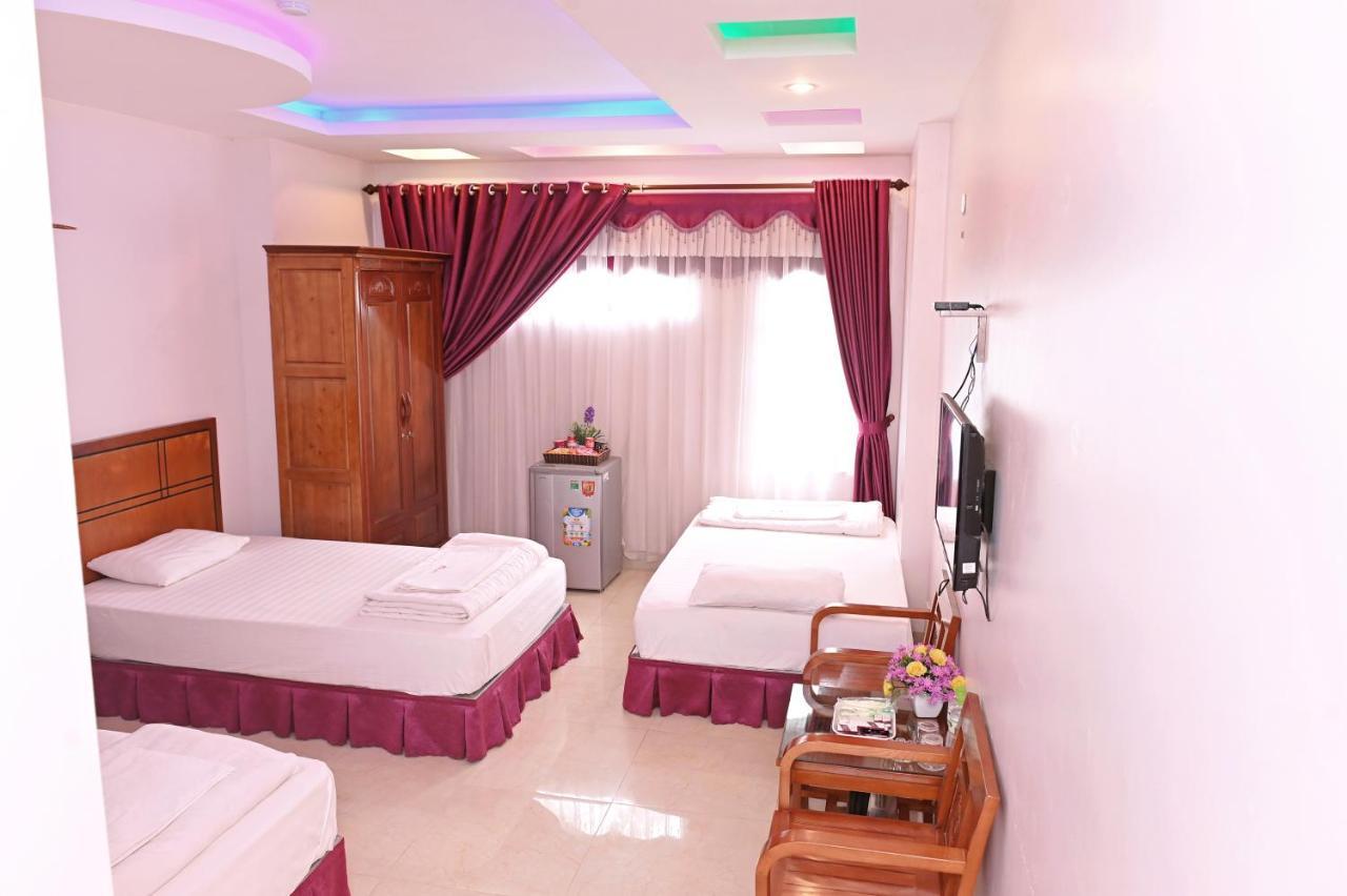 Khach San Hoang Ha River Town Yen Bai Exterior photo