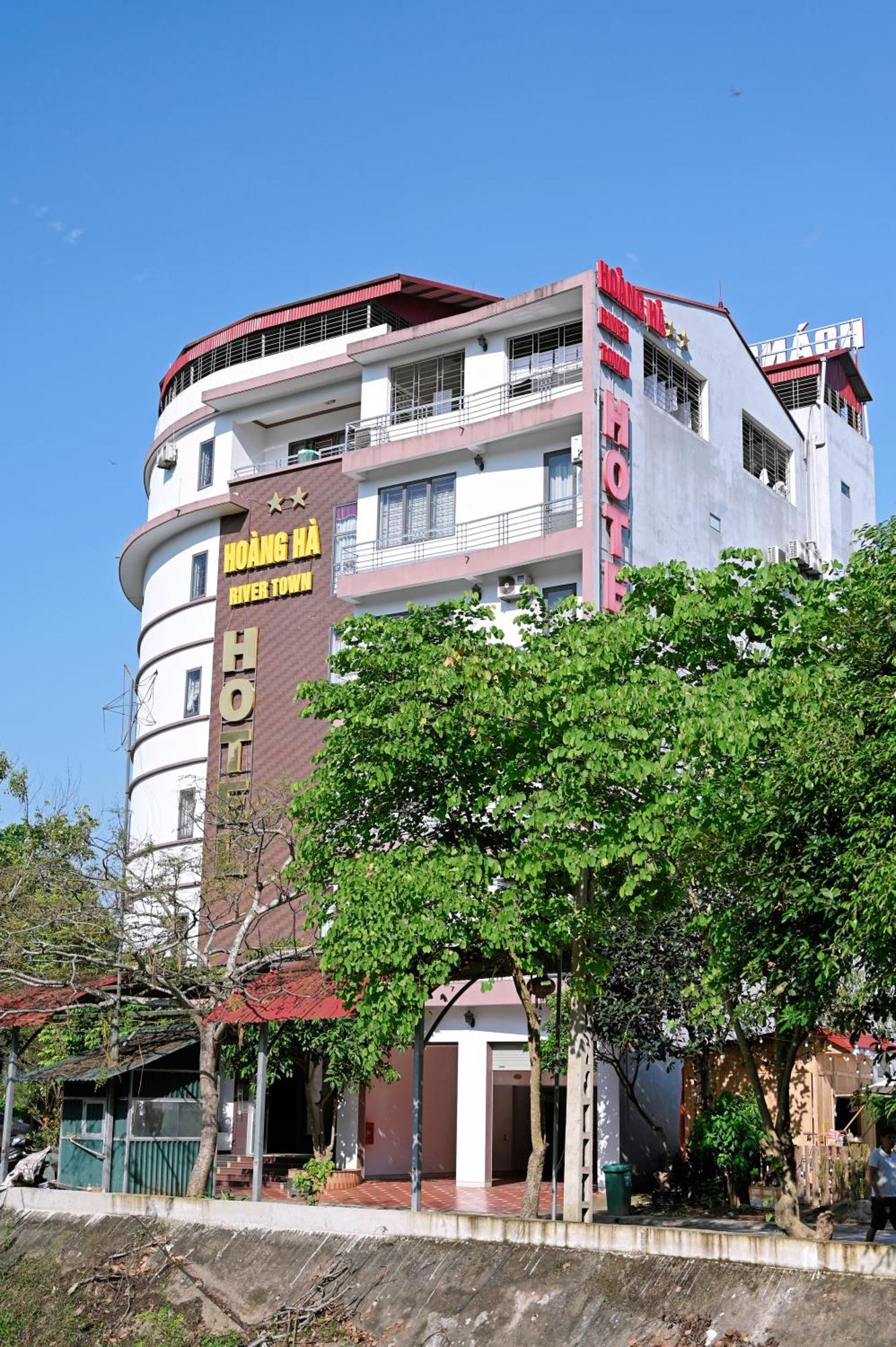 Khach San Hoang Ha River Town Yen Bai Exterior photo