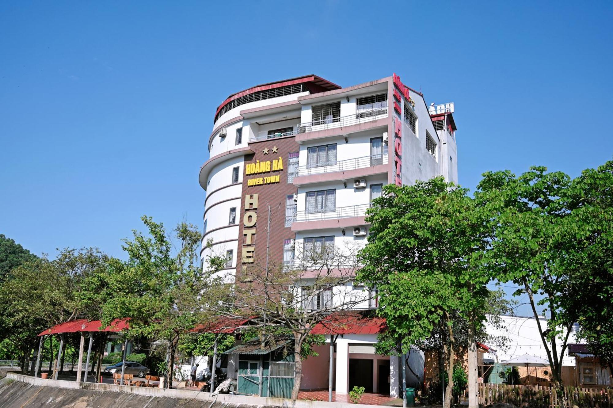 Khach San Hoang Ha River Town Yen Bai Exterior photo