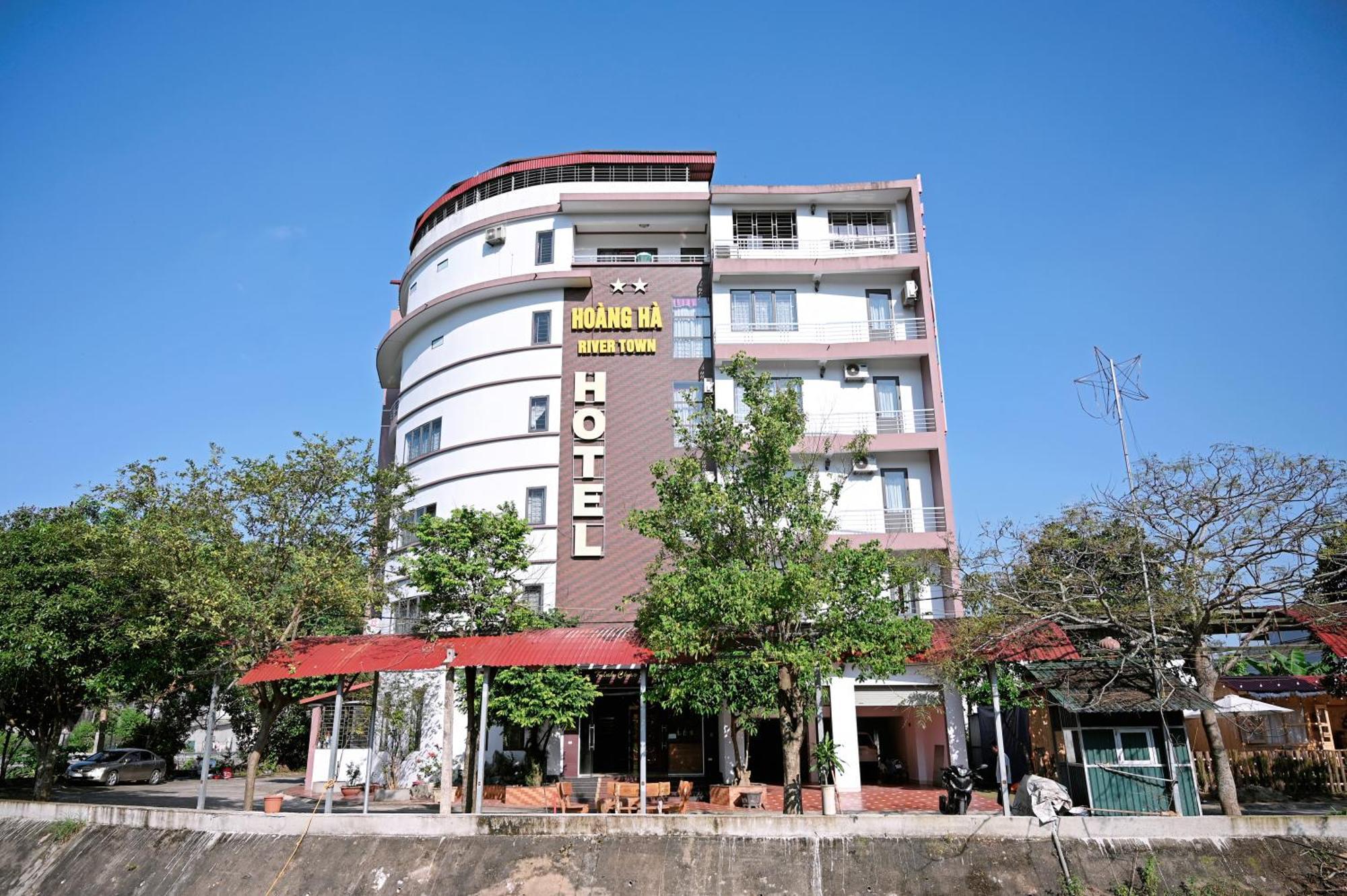 Khach San Hoang Ha River Town Yen Bai Exterior photo